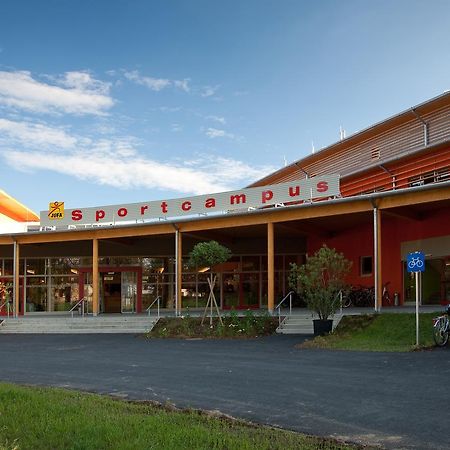 Jufa Hotel Лейбниц Экстерьер фото