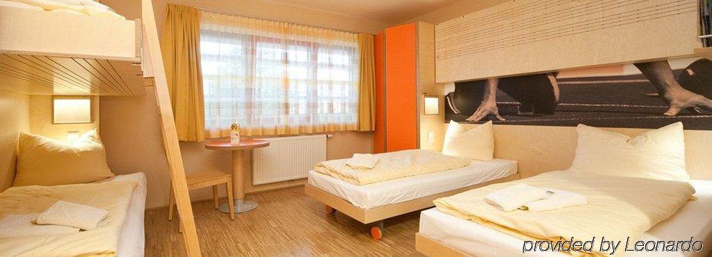 Jufa Hotel Лейбниц Номер фото