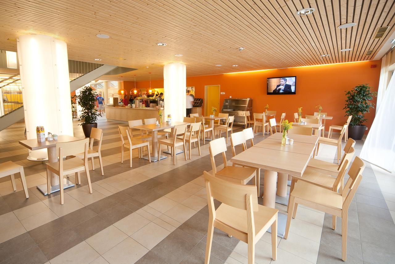Jufa Hotel Лейбниц Экстерьер фото